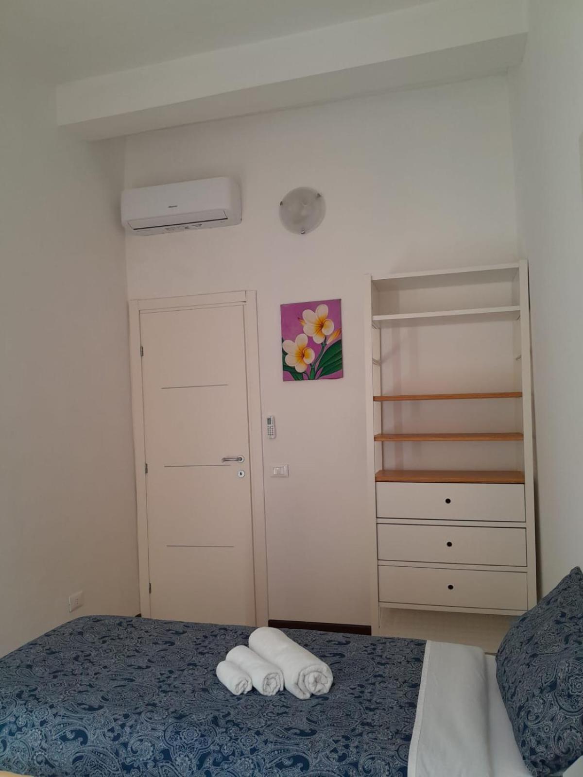 L'Iris Hotell Livorno Exteriör bild